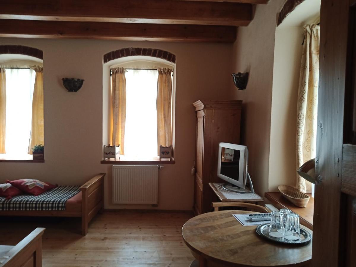 U Anny Smejdirky Apartment Nymburk Bagian luar foto